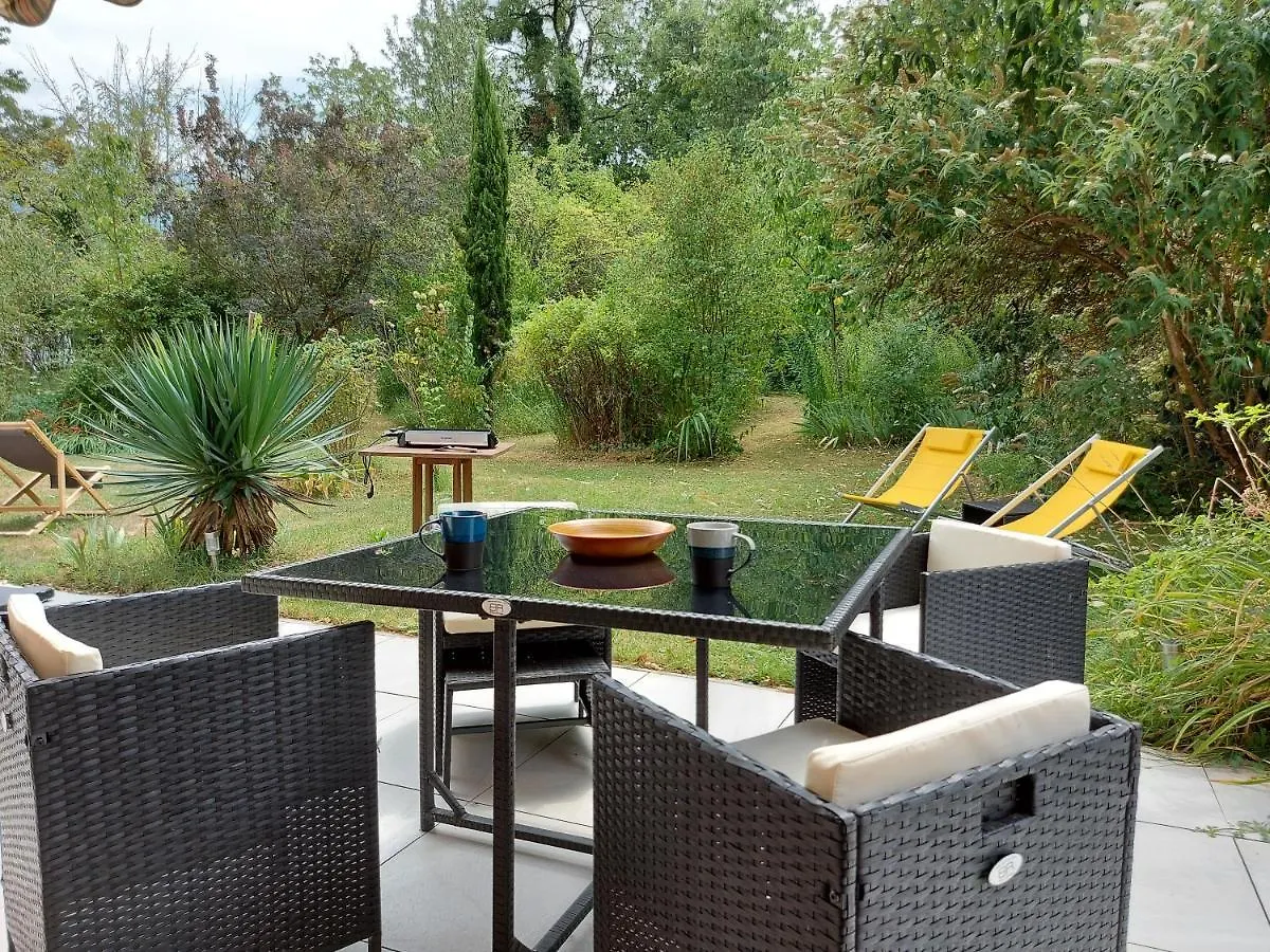 Centre St Jorioz : Charmant et spacieux studio avec terrasse et jardin privatif Saint-Jorioz 0*,  France